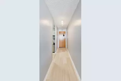 1122 N Clark Street #3705, Chicago, IL 60610 - Photo 13