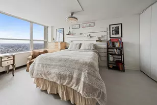 655 W Irving Park Rd, Chicago, IL 60613 - Photo 17