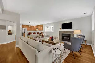 930 W Agatite Ave, Chicago, IL 60640 - Photo 7