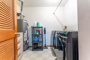 946 Biltmore Ct, Romeoville, IL 60446 - Photo 17