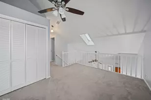 2547 College Hill Cir, Schaumburg, IL 60173 - Photo 15