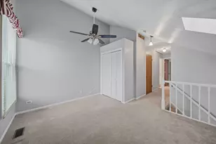 2547 College Hill Cir, Schaumburg, IL 60173 - Photo 13