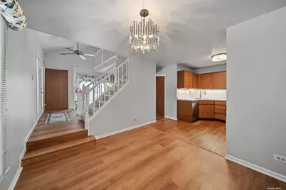 2547 College Hill Circle, Schaumburg, IL 60173 - Photo 3