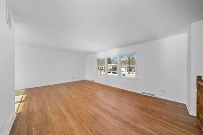 601 Edwards Avenue, West Dundee, IL 60118 - Photo 3
