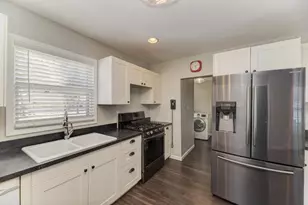 33709 S West River Rd, Wilmington, IL 60481 - Photo 9