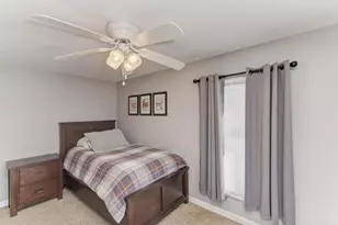 33709 S West River Rd, Wilmington, IL 60481 - Photo 15