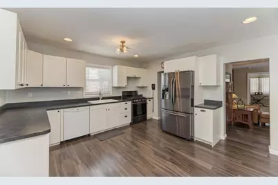 33709 S West River Road, Wilmington, IL 60481 - Photo 7