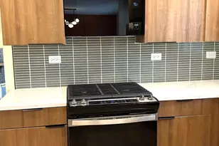 821 W Manor Ct, Glenwood, IL 60425 - Photo 11