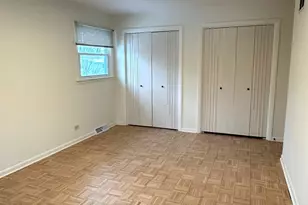 821 W Manor Ct, Glenwood, IL 60425 - Photo 27