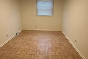 821 W Manor Ct, Glenwood, IL 60425 - Photo 25