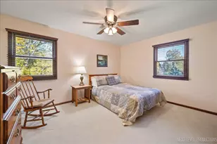 39W955 Deer Run Dr, Saint Charles, IL 60175 - Photo 15