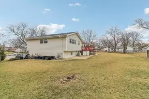 712 Dante Ct, Schaumburg, IL 60193 - Photo 25