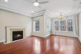 840 E 52nd St, Chicago, IL 60615 - Photo 3