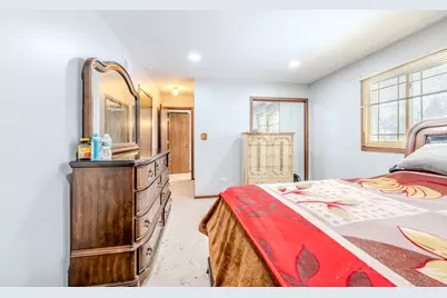 8821 W 100th St Street, Palos Hills, IL 60465 - Photo 13