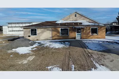 7429 E Chinquy, Saint Anne, IL 60964 - Photo 1