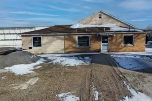 7429 E Chinquy, Saint Anne, IL 60964 - Photo 1