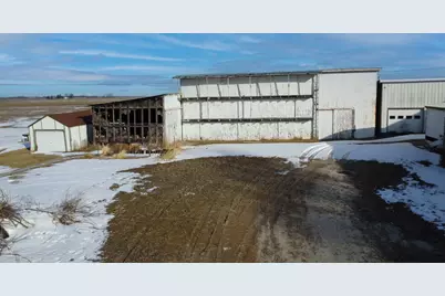 7429 E Chinquy, Saint Anne, IL 60964 - Photo 3