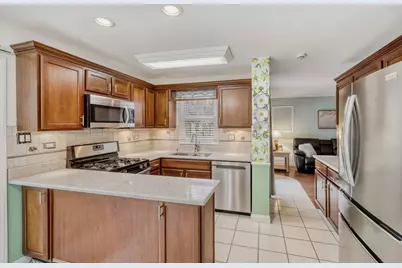 367 Thorncliffe Drive, Glendale Heights, IL 60139 - Photo 5