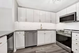 30 E Huron St, Chicago, IL 60611 - Photo 5