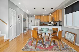 1728 W Roscoe Ave, Chicago, IL 60657 - Photo 9