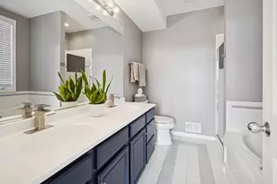 1728 W Roscoe Ave, Chicago, IL 60657 - Photo 15