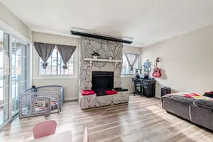 811 Beech Dr, Bolingbrook, IL 60440 - Photo 23