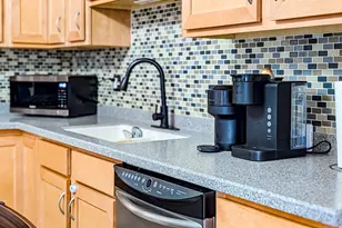 811 Beech Dr, Bolingbrook, IL 60440 - Photo 7