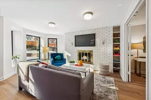 1024 W Byron St, Chicago, IL 60613 - Photo 3