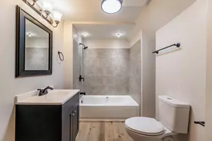 4241 S Calumet Ave, Chicago, IL 60653 - Photo 5