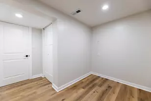 4241 S Calumet Ave, Chicago, IL 60653 - Photo 17