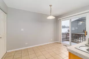 520 Lincoln Station Dr, Oswego, IL 60543 - Photo 11