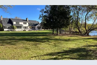 1161 Gavin Court, Lake Forest, IL 60045 - Photo 3