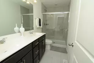 2202 Venture Dr, Schaumburg, IL 60173 - Photo 13