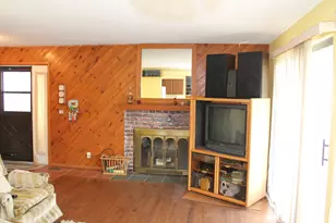 69 White Oaks Rd, Fox Lake, IL 60020 - Photo 3