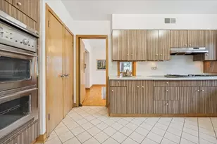 744 Sheridan Rd, Evanston, IL 60202 - Photo 13