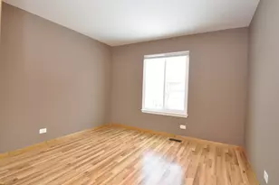 1146 E Tedy Ct, Round Lake Beach, IL 60073 - Photo 15