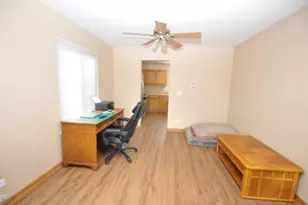 1146 E Tedy Ct, Round Lake Beach, IL 60073 - Photo 5