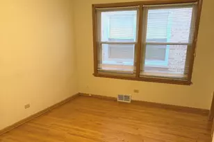 7121 W Foster Pl, Chicago, IL 60656 - Photo 9