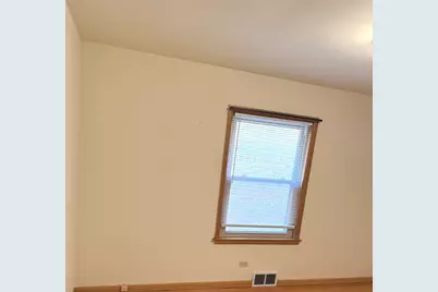 7121 W Foster Place #1, Chicago, IL 60656 - Photo 11