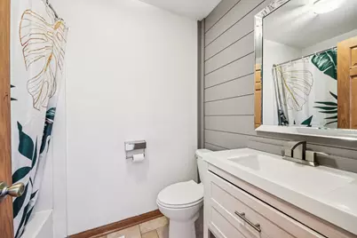 7709 E Sunset Drive, Wonder Lake, IL 60097 - Photo 15