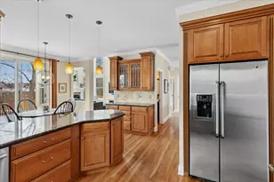 1241 Eric Ln, Lake Zurich, IL 60047 - Photo 9