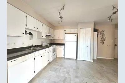 15820 Terrace Drive #RO2, Oak Forest, IL 60452 - Photo 7