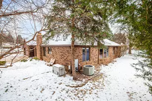 6729 W Menominee Pkwy, Palos Heights, IL 60463 - Photo 29