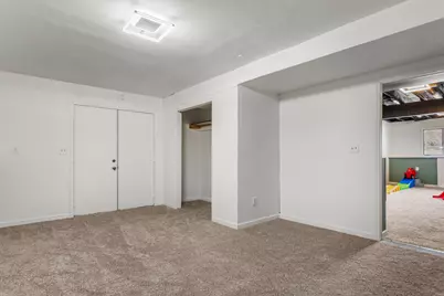 2175 N Summit Avenue, Decatur, IL 62526 - Photo 35