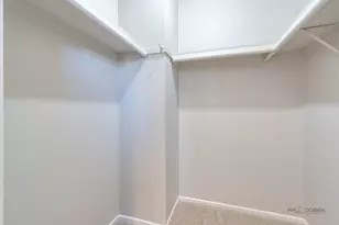 1380 Larchmont Dr, Buffalo Grove, IL 60089 - Photo 17