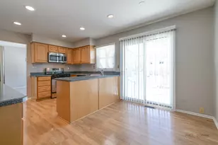 1380 Larchmont Dr, Buffalo Grove, IL 60089 - Photo 9