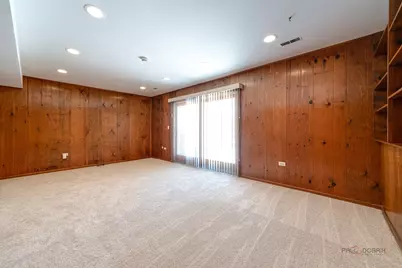 1380 Larchmont Drive, Buffalo Grove, IL 60089 - Photo 25