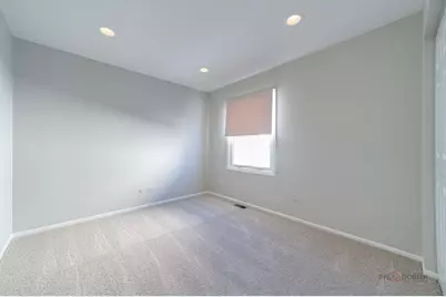 1380 Larchmont Drive, Buffalo Grove, IL 60089 - Photo 19