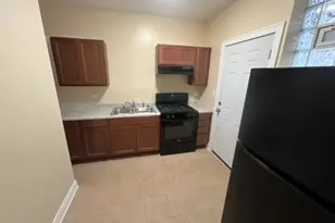 655 E 82nd St, Chicago, IL 60619 - Photo 5