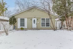 2513 20th St, Zion, IL 60099 - Photo 1